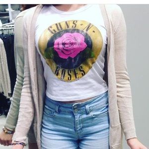 Guns N’ Roses crop top 🌹
